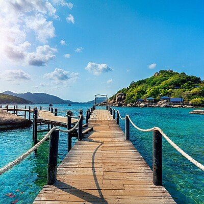 wooden-bridge-koh-nangyuan-island-surat-thani-thailand